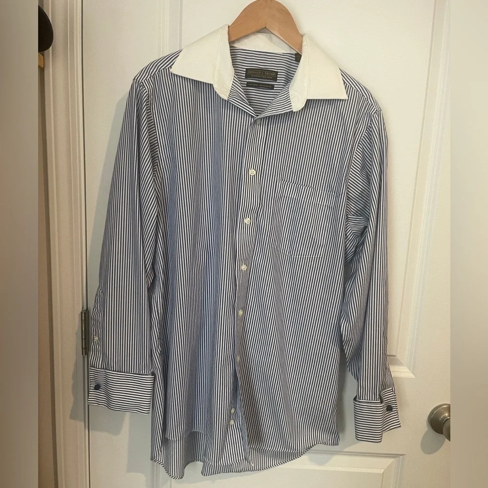 Donald Trump Signature Collection Men's
Blue Stripe Dress Shirt. - Picture 3 of 4